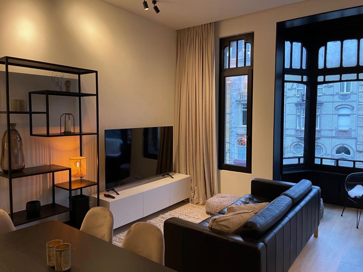 Casa Clementina - 3 Bedroom Apartment In A Art-Nouveau House خنت المظهر الخارجي الصورة